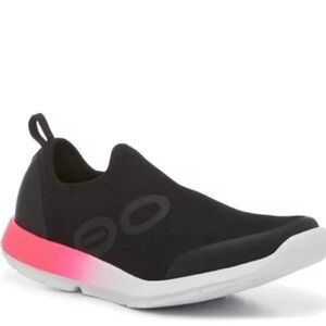 OOFOS Women's Slip-On recovery Sneakers